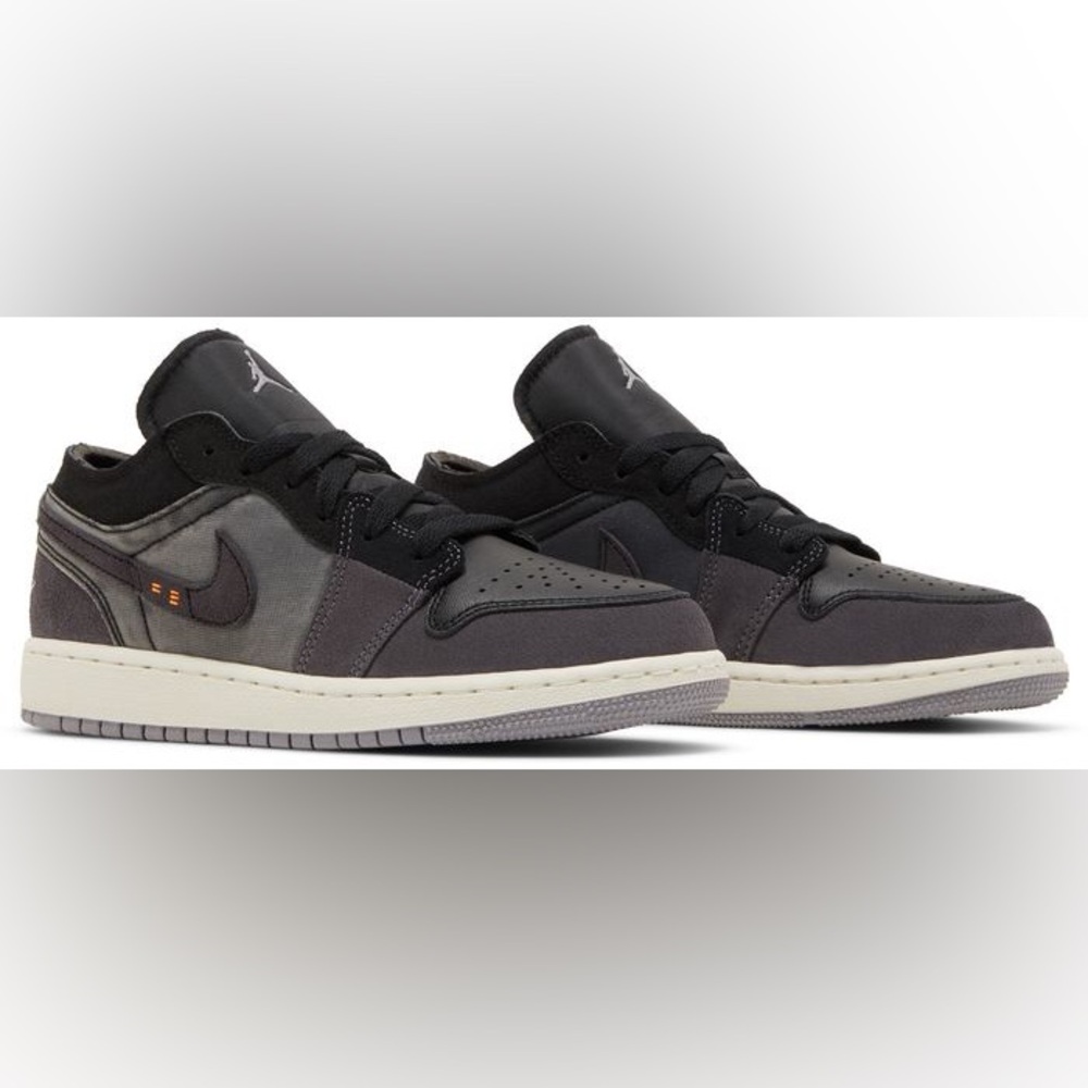 Air Jordan 1 Low SE Craft 'Inside Out - Black'